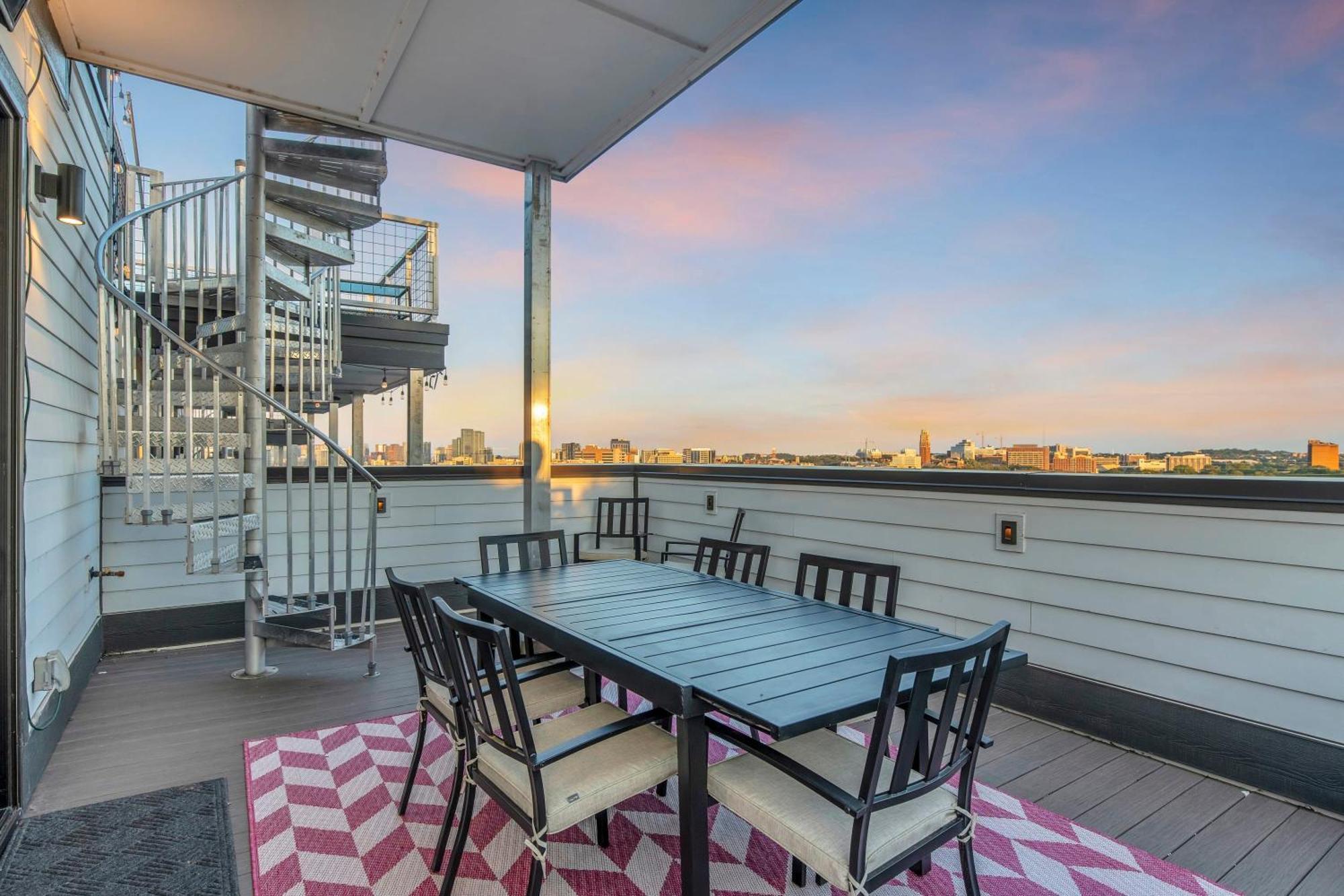 Вилла Dolly'S Big House - 18 Beds Skydeck Views Нэшвилл Экстерьер фото