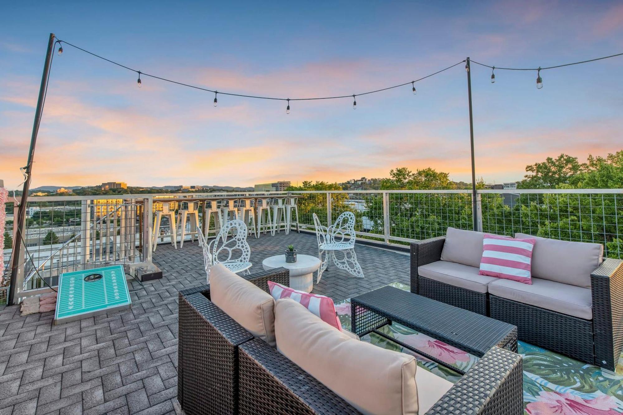 Вилла Dolly'S Big House - 18 Beds Skydeck Views Нэшвилл Экстерьер фото