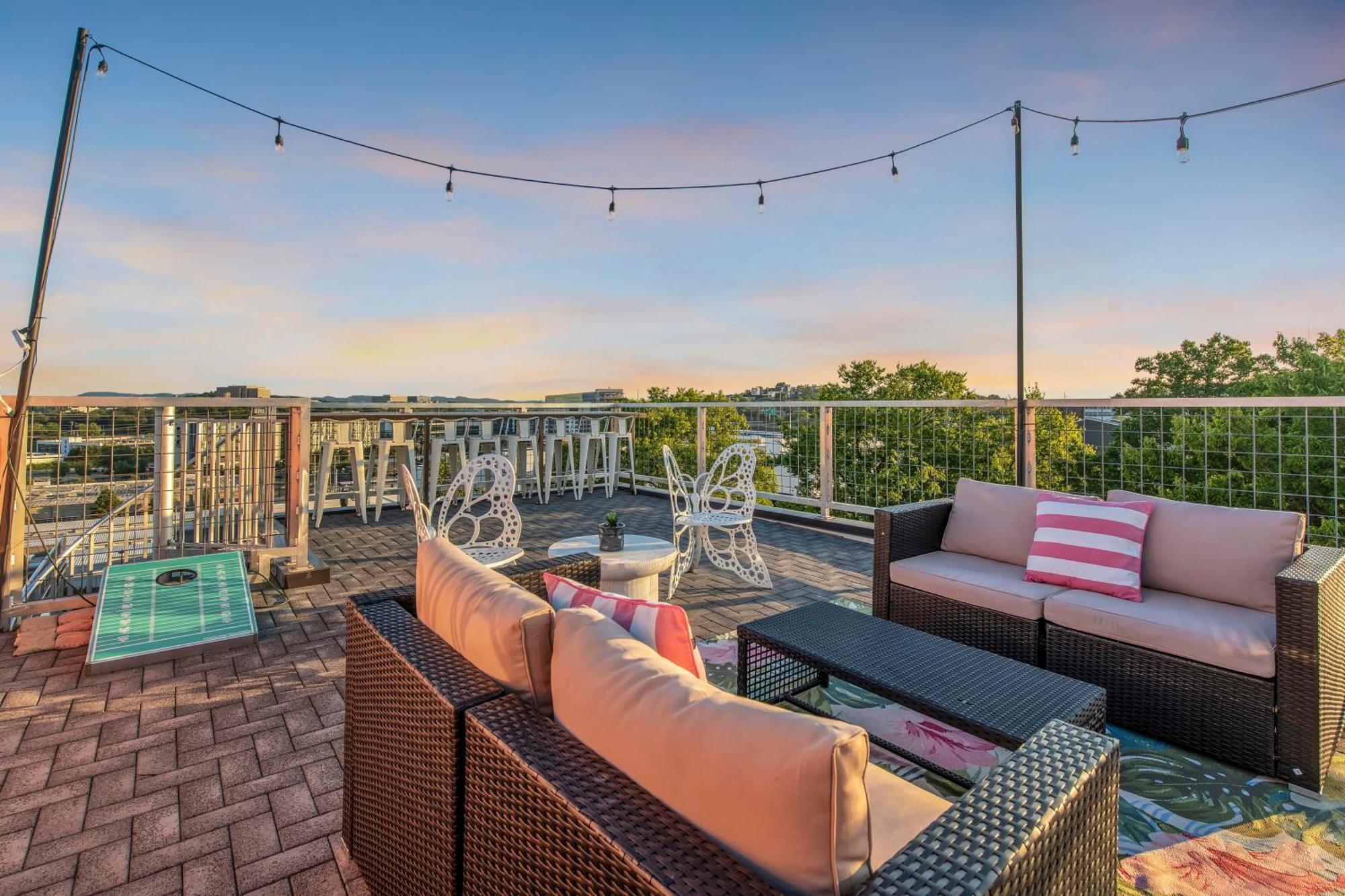 Вилла Dolly'S Big House - 18 Beds Skydeck Views Нэшвилл Экстерьер фото